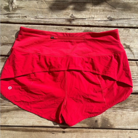 Lululemon Speed Up Shorts - Picture 3 of 6